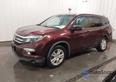 2016 Honda Pilot Lx z USA, uszkodzony, nr VIN 5FNYF6H19GB036945